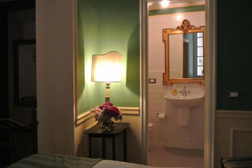 Palazzo Zecchino 3* Genoa