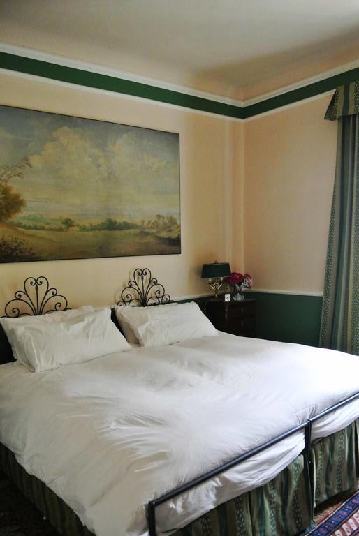 Palazzo Zecchino Guest house Genoa